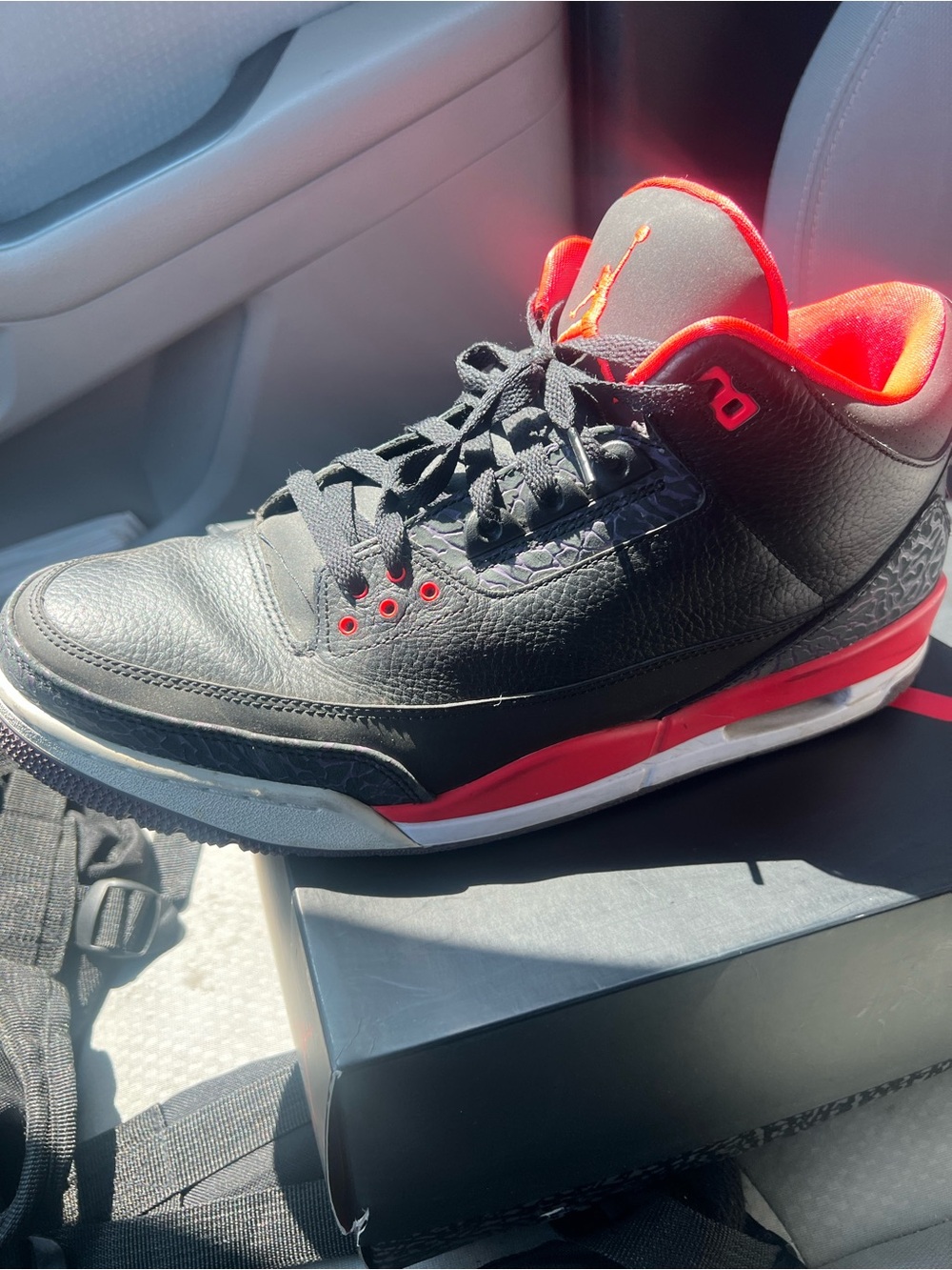 Jordan 3 “Crimson” Men's Retro Basketball Shoes - Picture 3 of 7